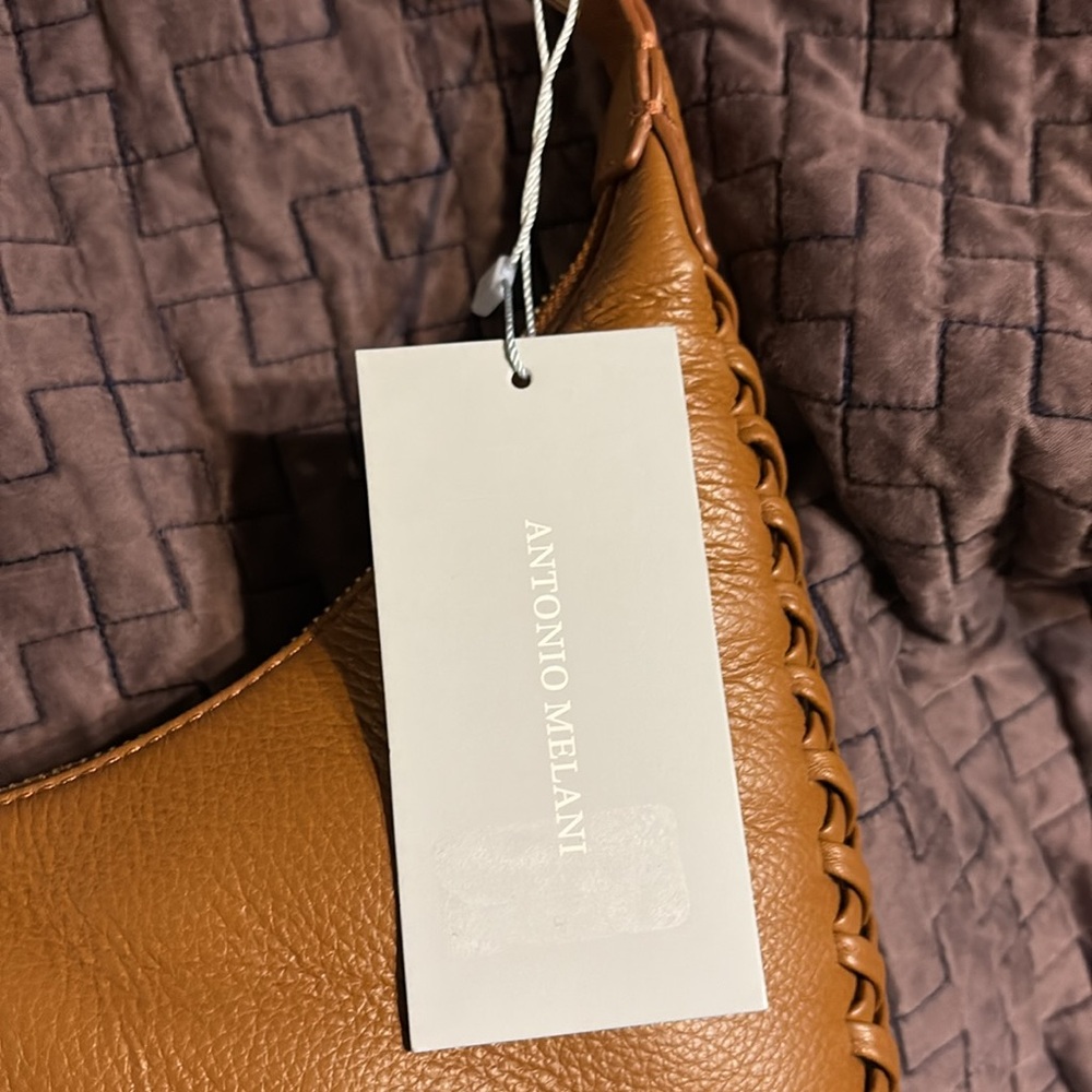 Antonio Melani Beautiful cognac 100% leather
Shoulder Handbag - Picture 11 of 11